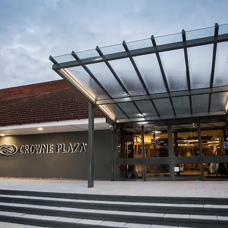 Crowne Plaza Basingstoke By Ihg-3